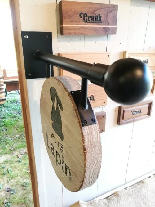 ビンテージ加工されたパン工房吊り下げ木製看板